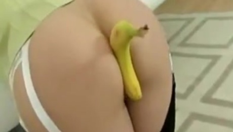 Lady sonia banana cream and cum!