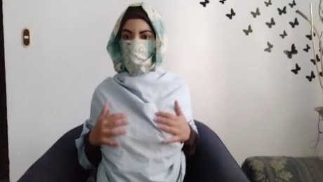 Real Muslim Arab In Niqab Mom Masturbates Creamy Pussy To Orgasm Squirt On Webcam HIJABI